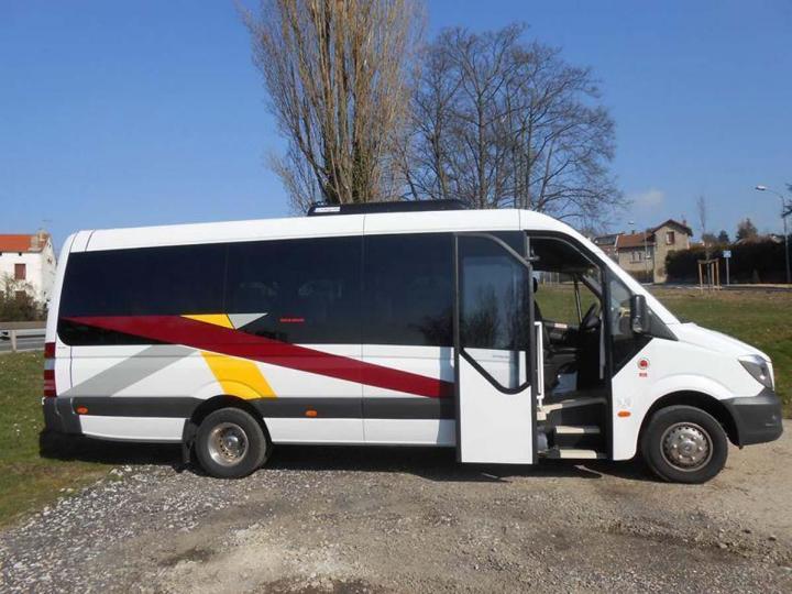 Service Navette aéroport Le Chambon-Feugerolles