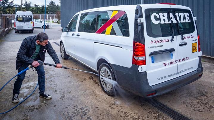 Navette aéroport Le Chambon-Feugerolles